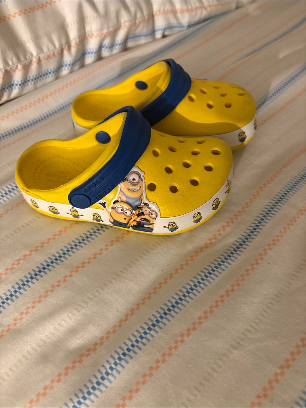 CROCS Yellow Kids Clog Sandals with Blue Strap and Minions Trim